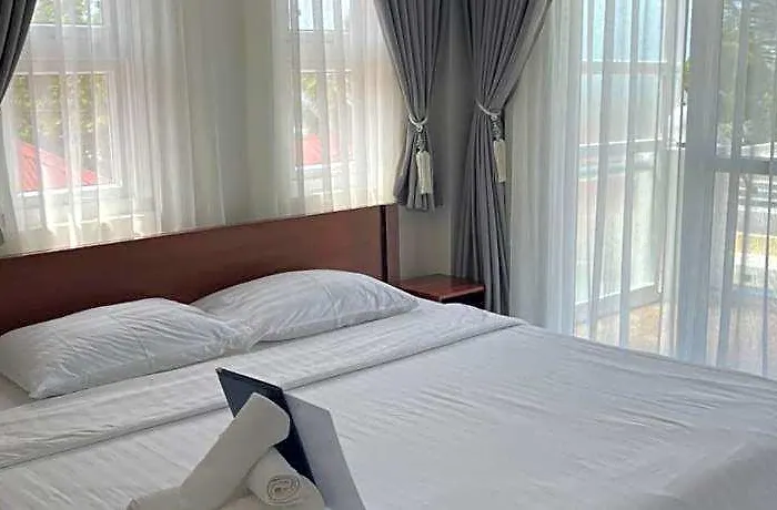 Hotel Maykenn 2*